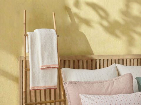 Boho Chic Spring Banyo Havlusu Esella Dantelli