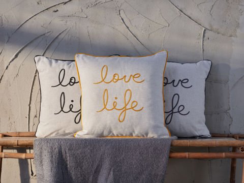 Love Life Kırlent 50 x 50 - Sarı